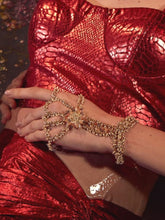 Arryana Hand Harness